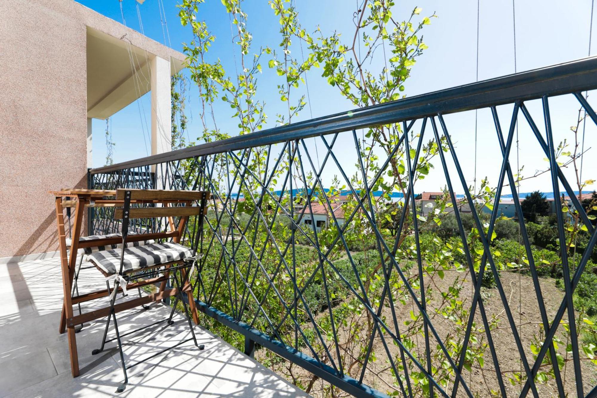 4-Star Apartments Bianco Kaštela Eksteriør billede