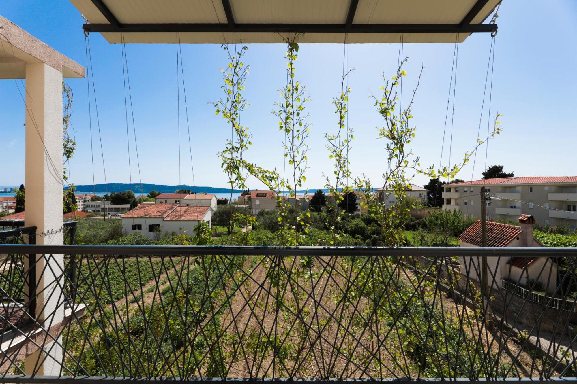 4-Star Apartments Bianco Kaštela Eksteriør billede