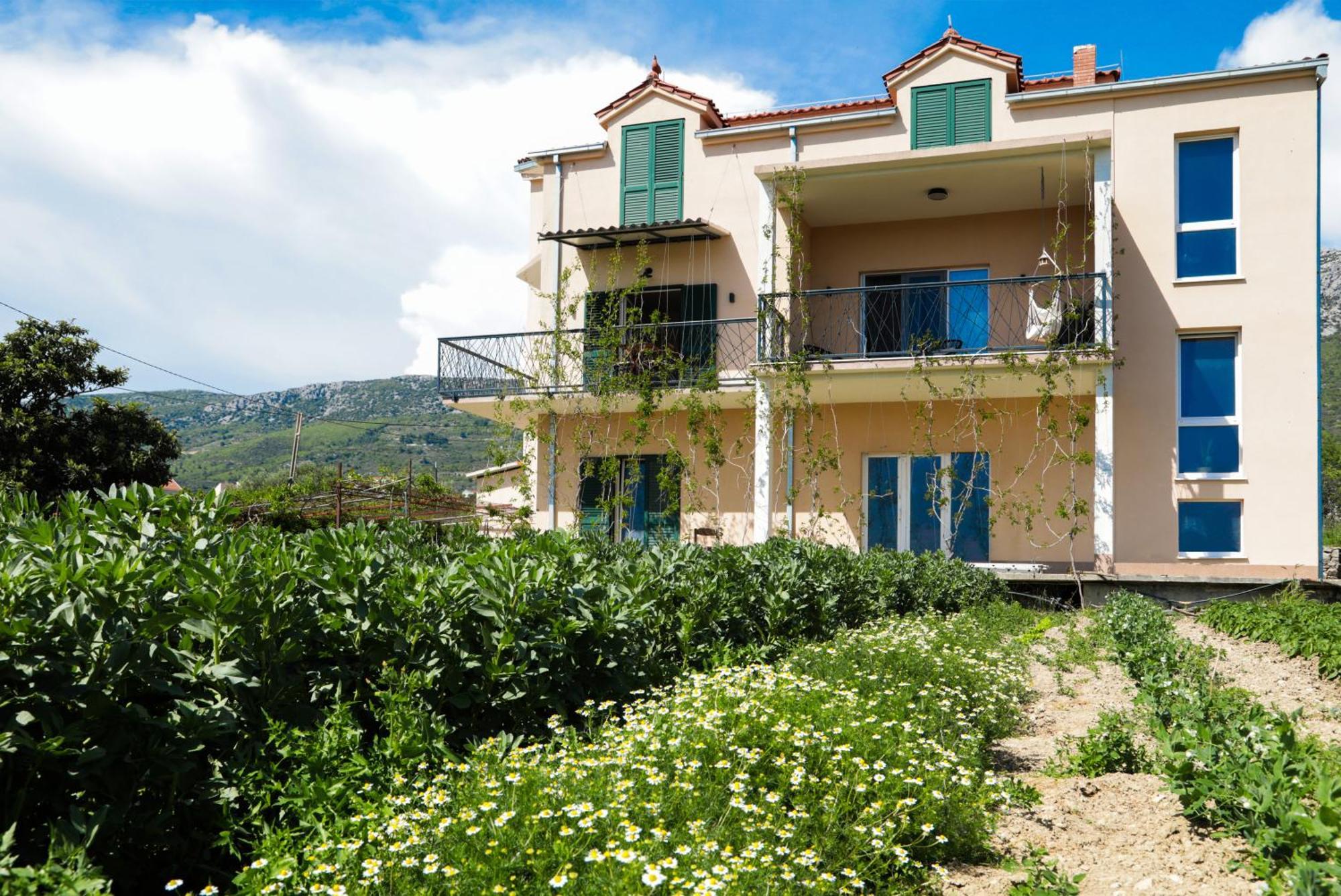4-Star Apartments Bianco Kaštela Eksteriør billede