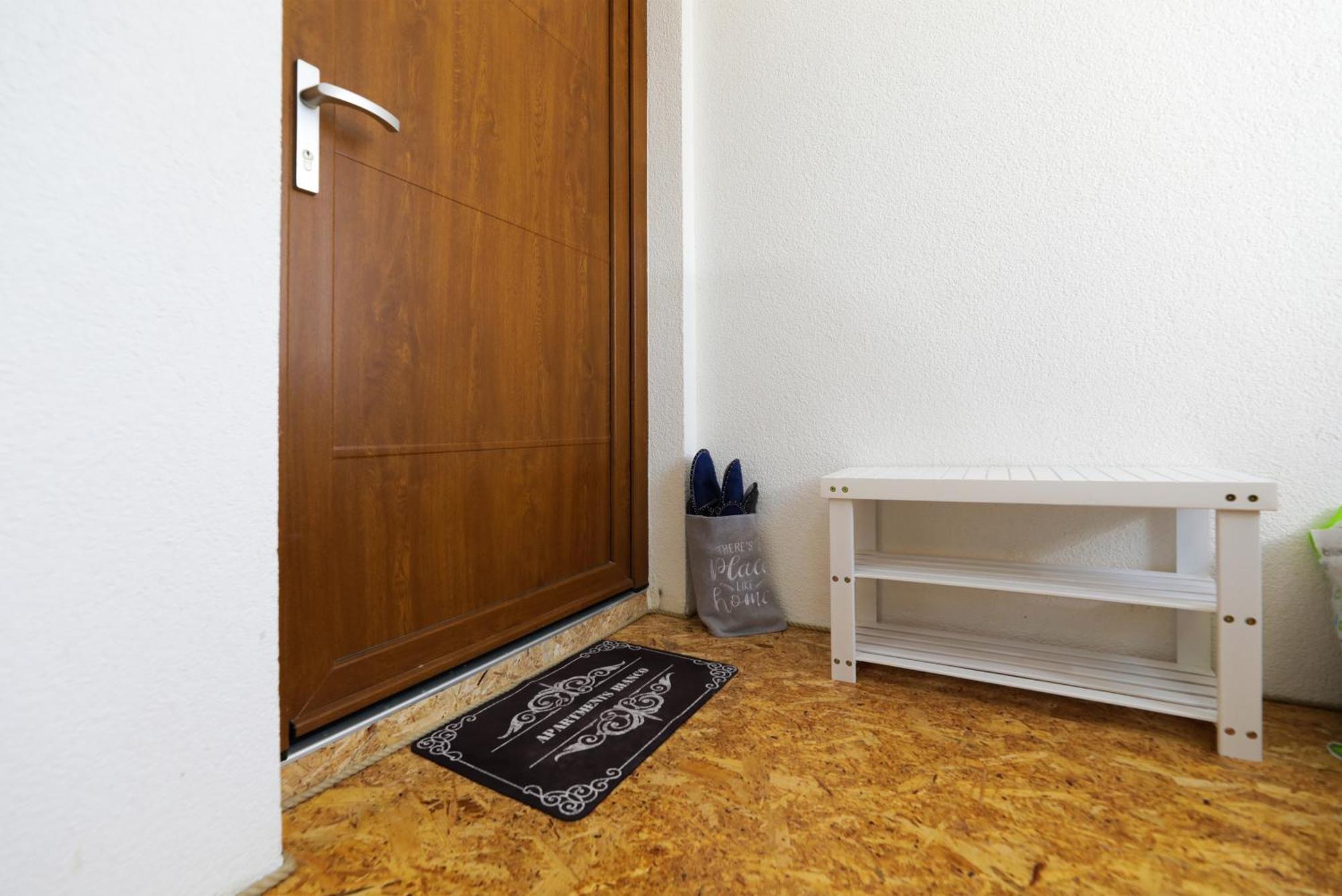 4-Star Apartments Bianco Kaštela Eksteriør billede